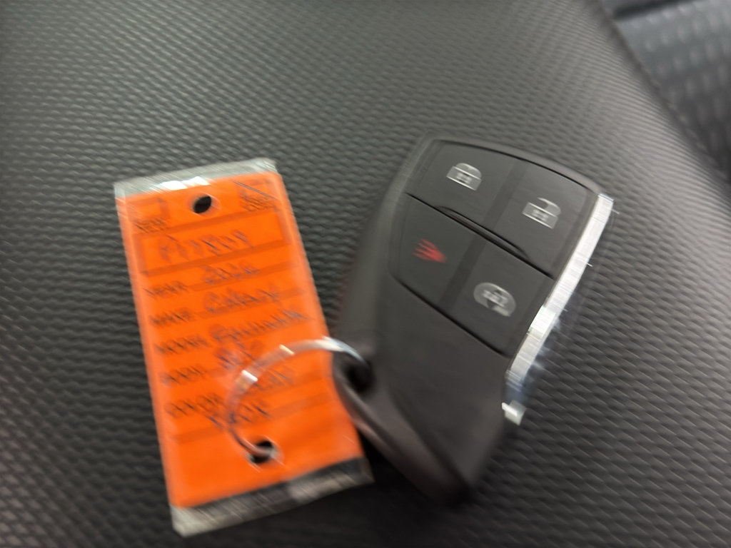 Used 2026 Chevrolet Equinox LT AWD/4WD image 38