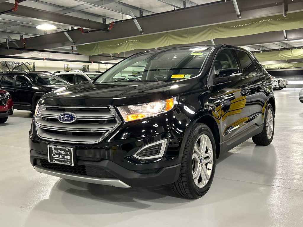 Used 2018 Ford Edge Titanium w/ Equipment Group 301A image 5