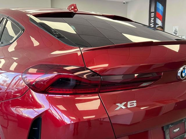 Used 2023 BMW X6 xDrive40i w/ M Sport Package image 12