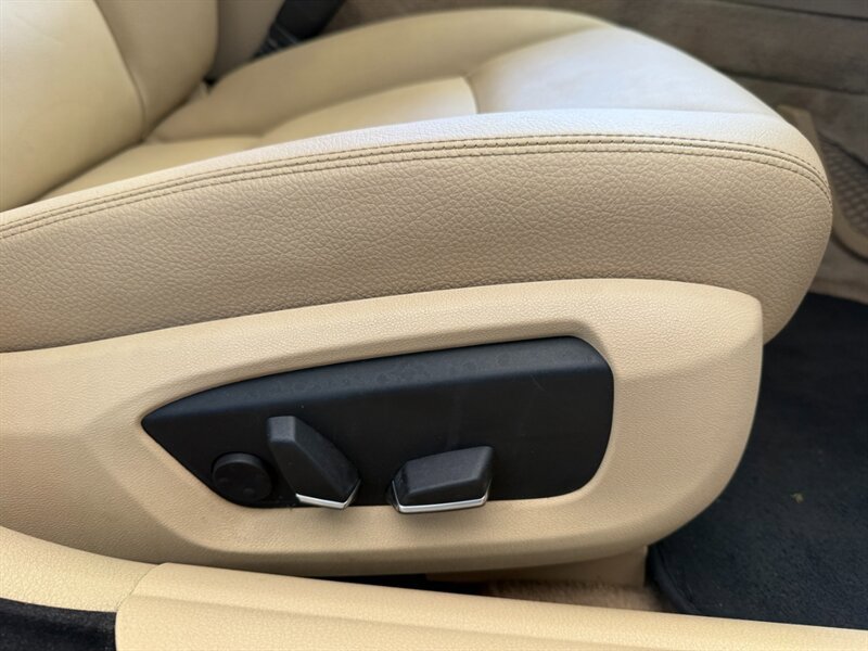 Used 2014 BMW 528i Sedan RWD image 27