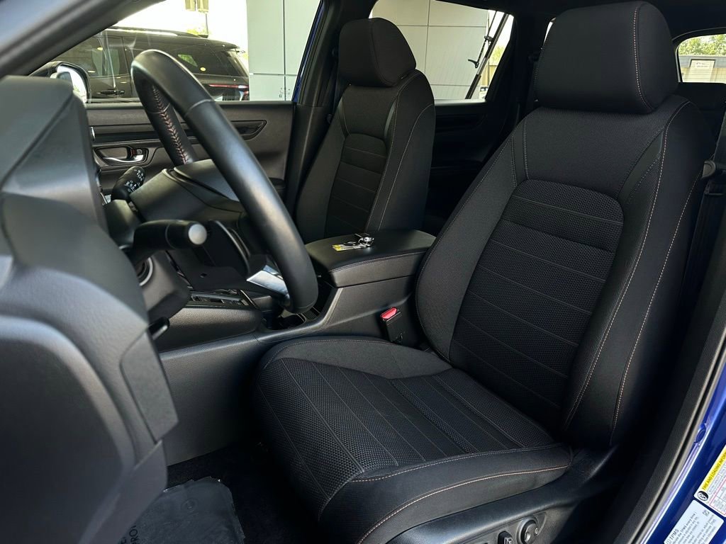 Used 2023 Honda CR-V Sport image 14