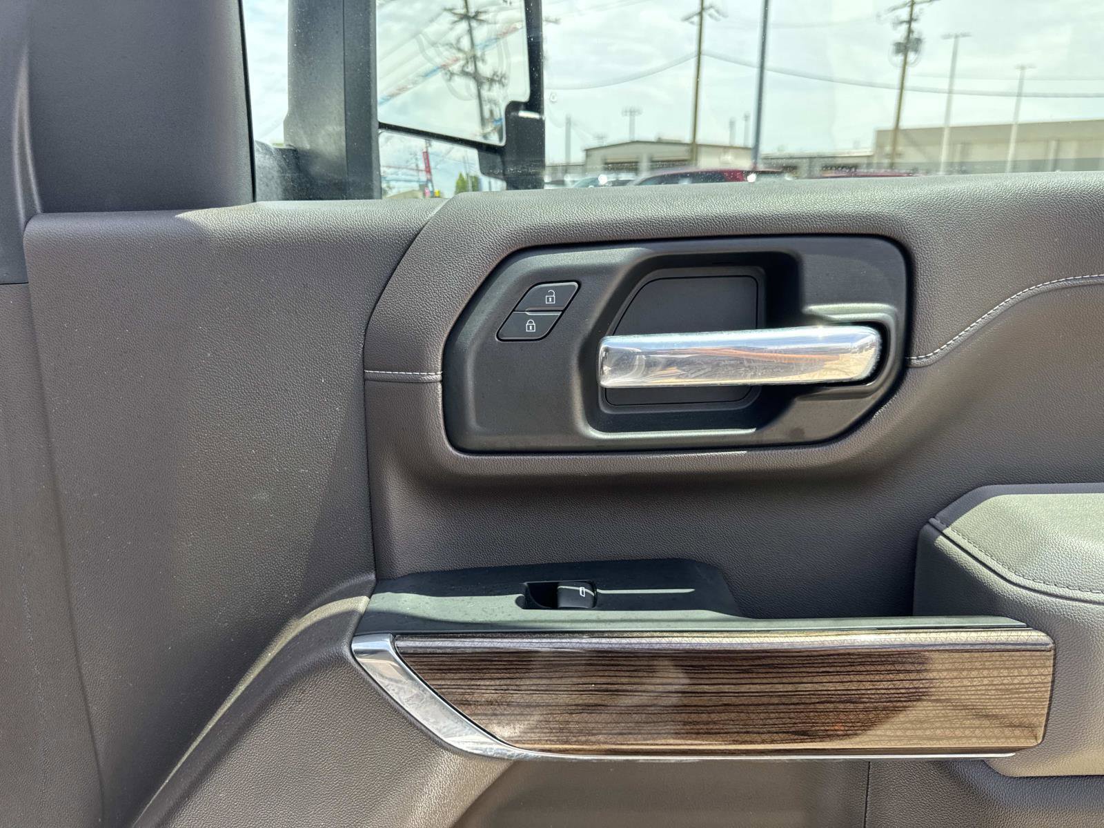 Used 2023 Chevrolet Silverado 2500 LT w/ Convenience Package image 14