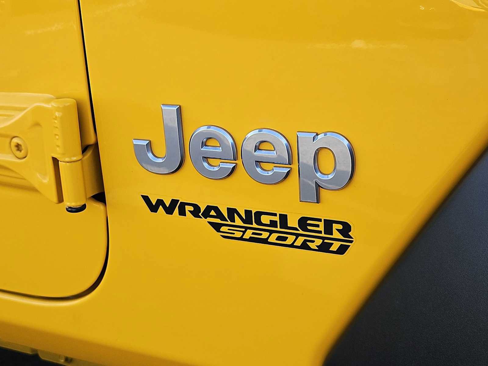 Used 2021 Jeep Wrangler Sport S image 12