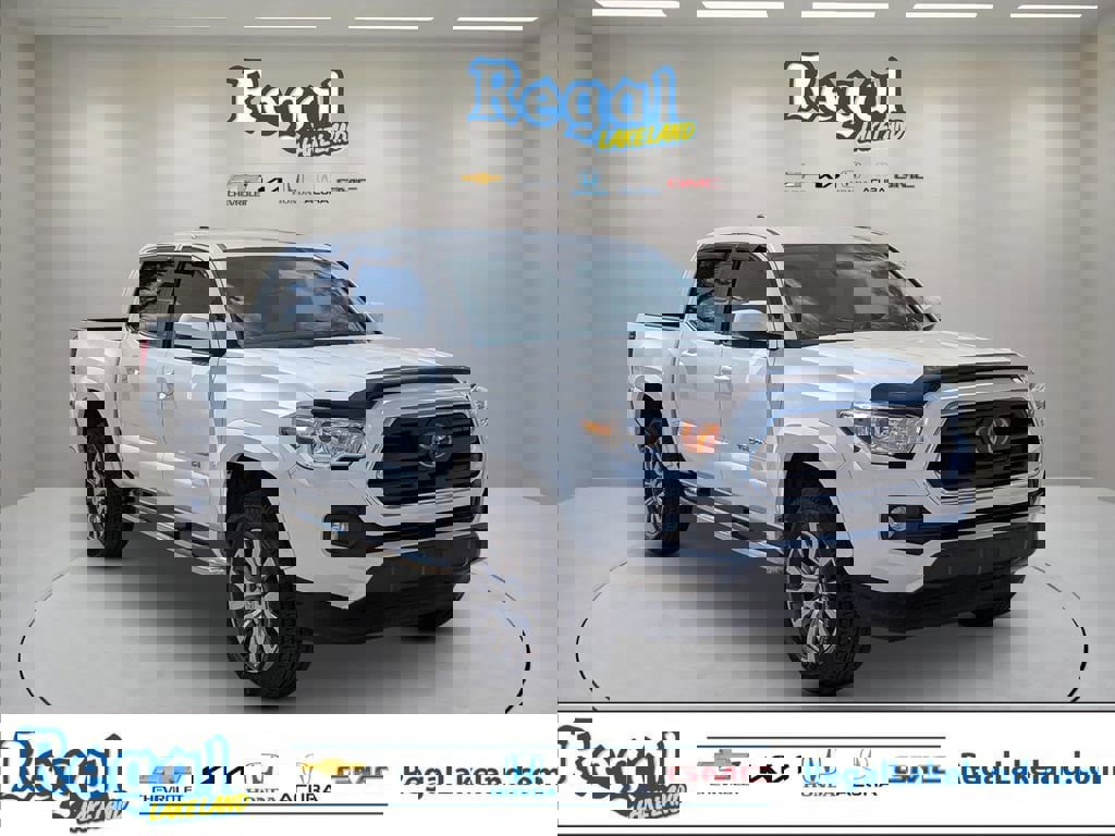 Used 2019 Toyota Tacoma SR5 image 1