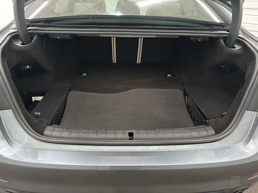 Used 2018 BMW 530e w/ Premium Package 2 image 22