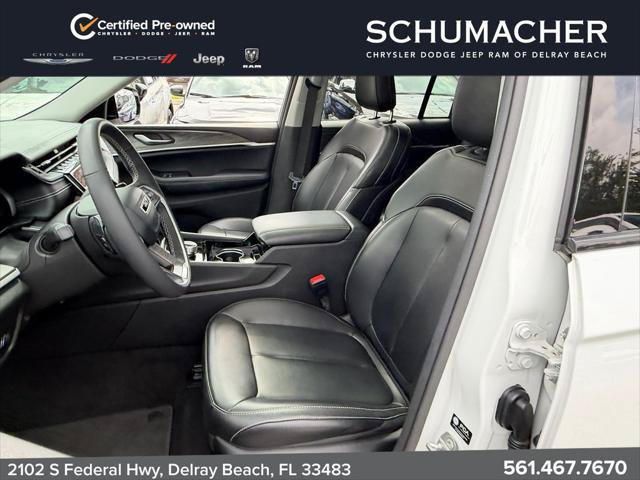 Certified 2023 Jeep Grand Cherokee Limited AWD/4WD image 11