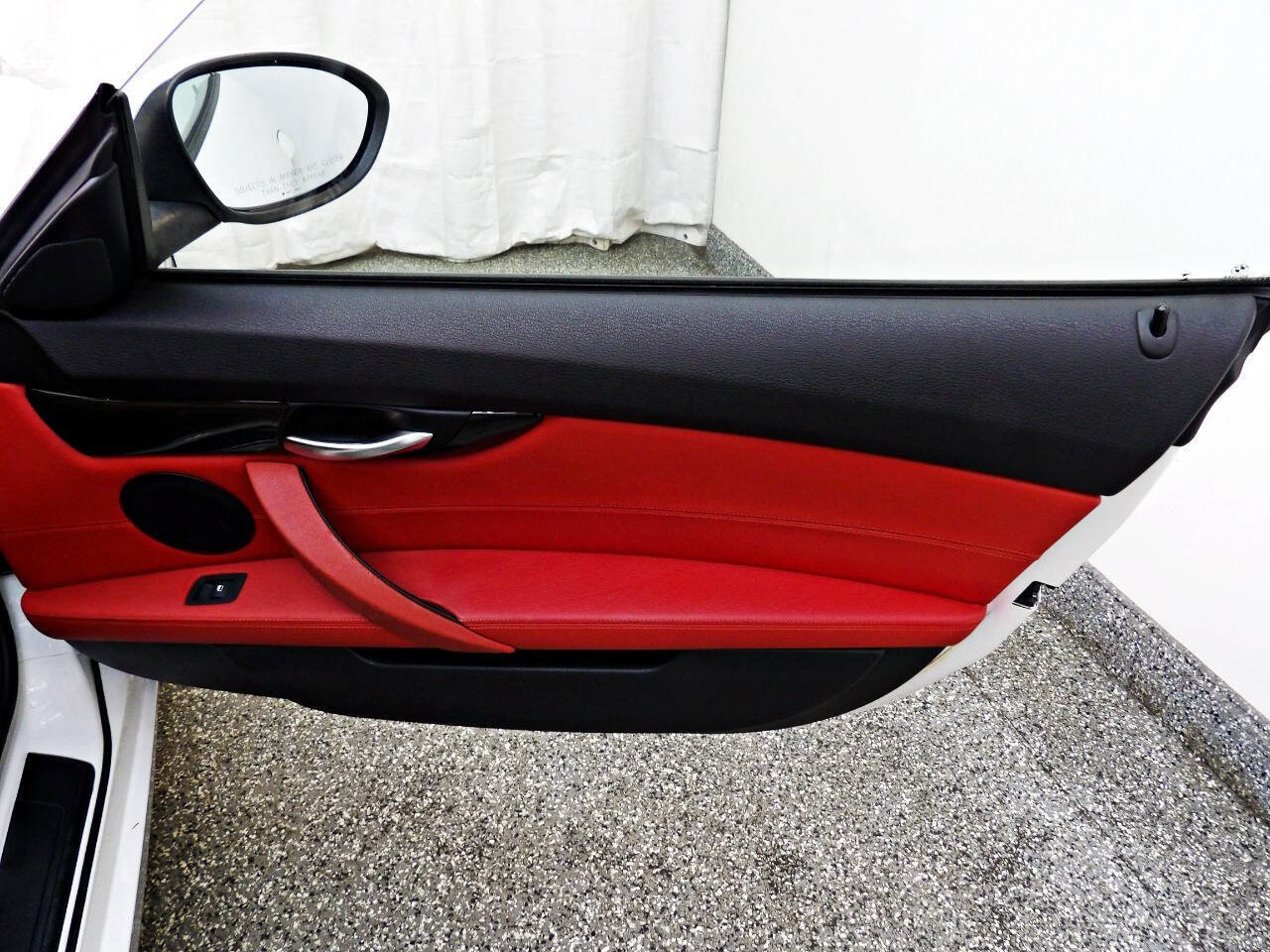 Used 2016 BMW Z4 sDrive28i RWD image 9