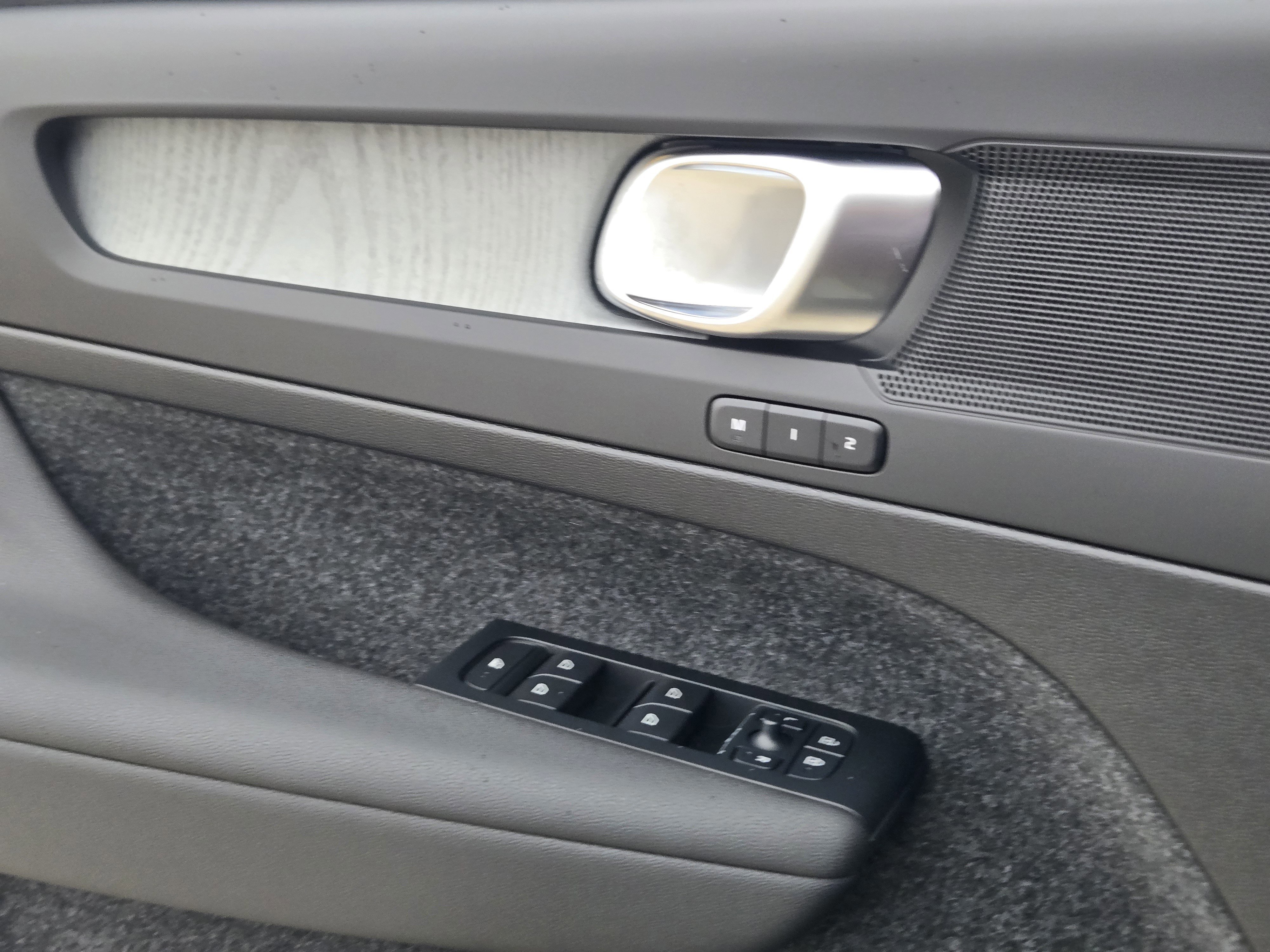 New 2026 Volvo XC40 B4 Plus w/ Protection Package Premier FWD image 19