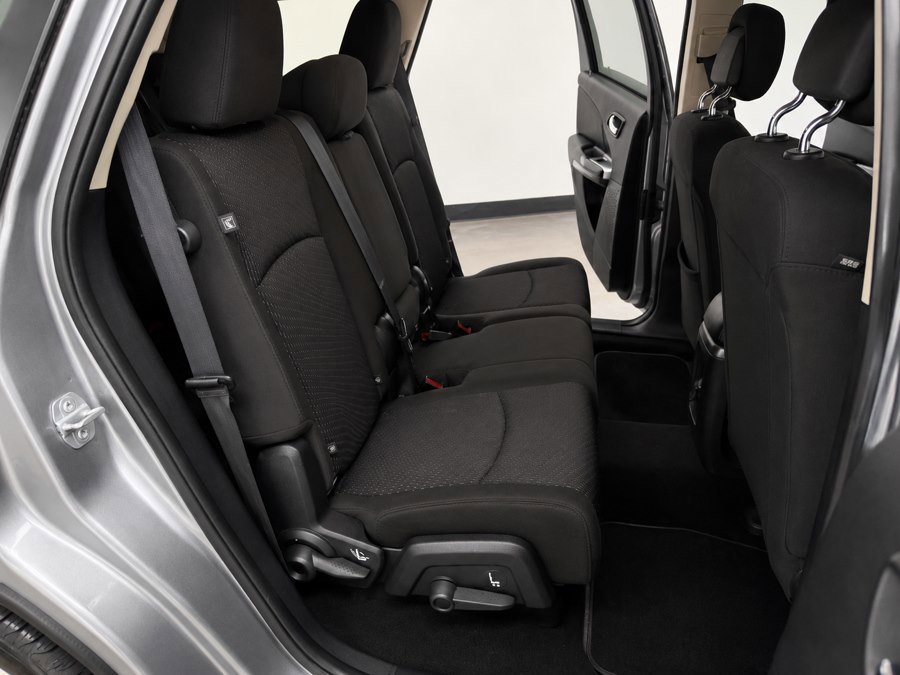 Used 2017 Dodge Journey SE w/ Flexible Seating Group FWD image 46