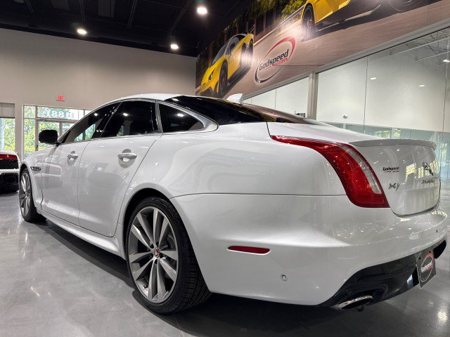 Used 2016 Jaguar XJ R-Sport RWD image 36