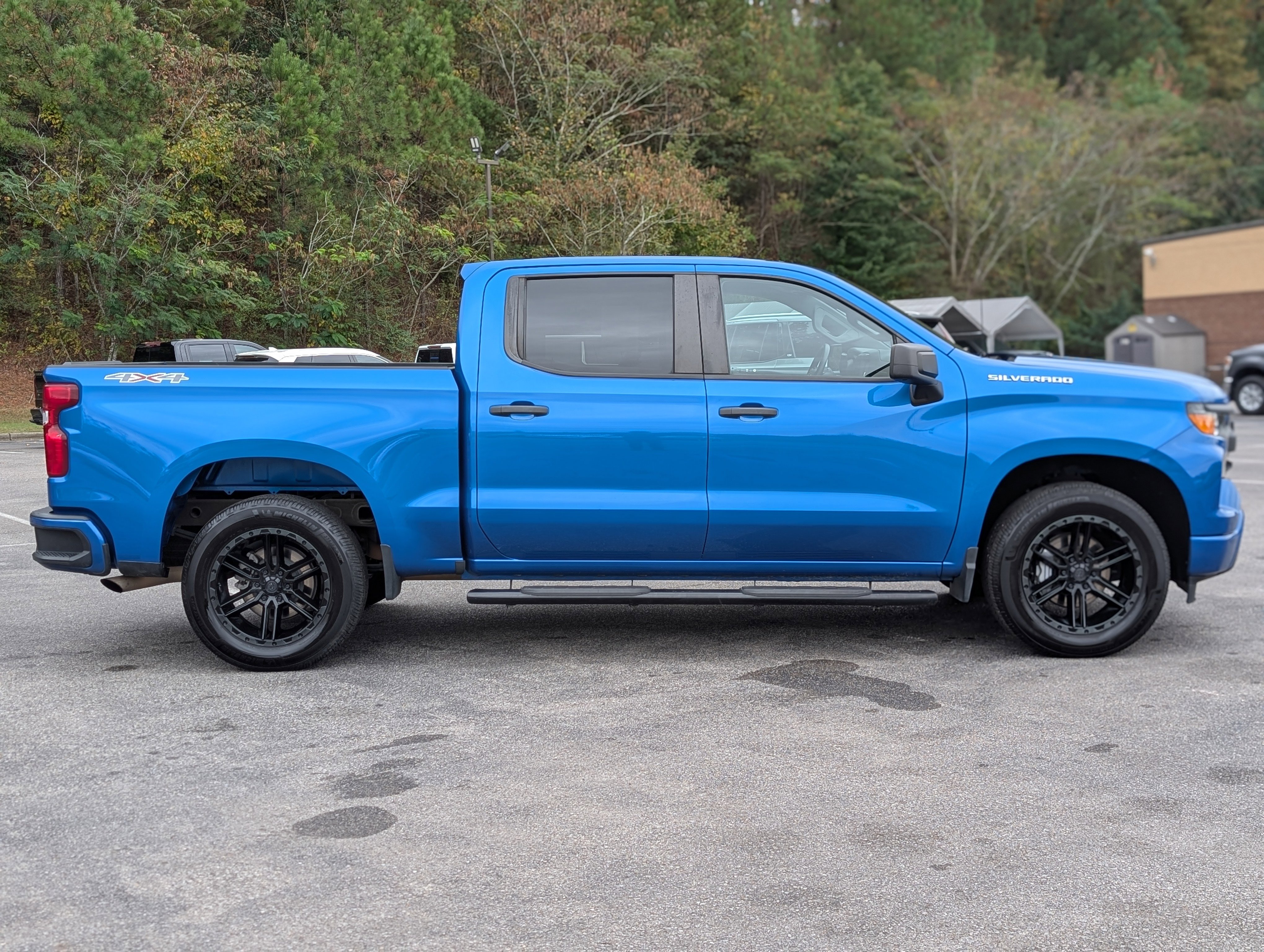 Used 2022 Chevrolet Silverado 1500 Custom image 10