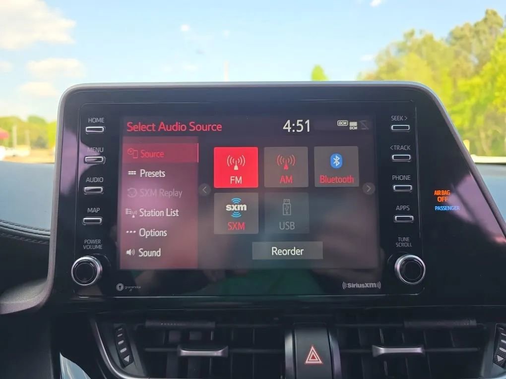 Used 2020 Toyota C-HR LE FWD image 27