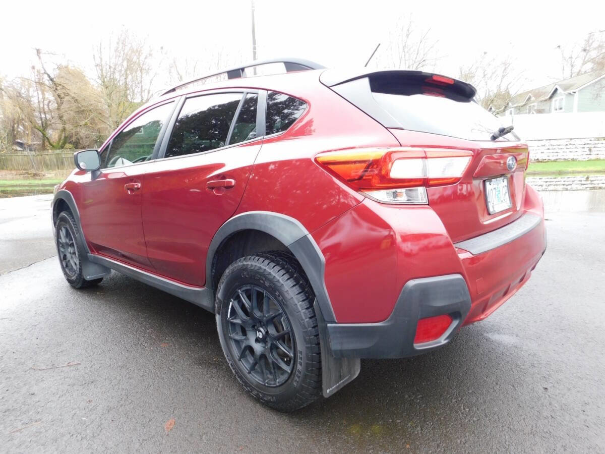 Used 2019 Subaru Crosstrek 2.0i w/ Eyesight System image 3