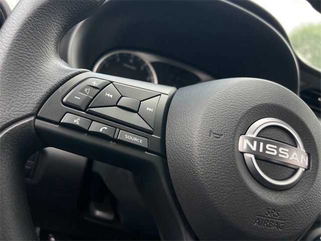 New 2025 Nissan Kicks Play S image 13