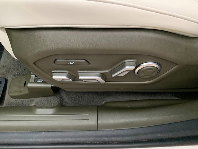 Used 2025 Hyundai Santa Fe Calligraphy image 25