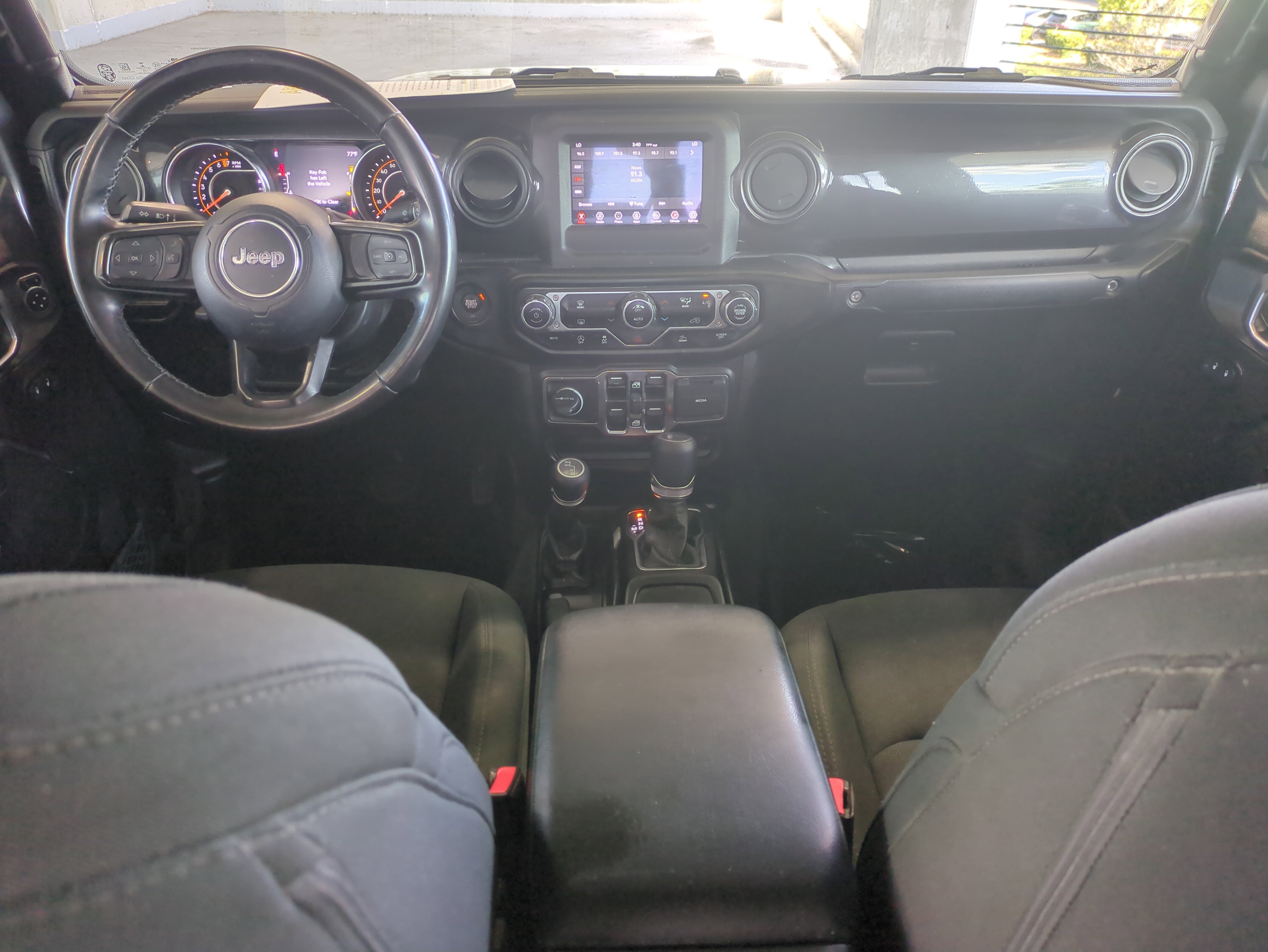 Used 2022 Jeep Gladiator Sport AWD/4WD image 15
