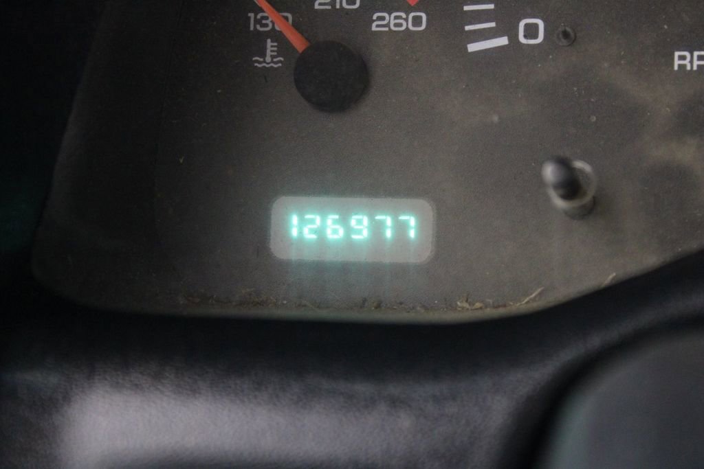 Used 2001 Dodge Ram 1500 Truck ST image 16