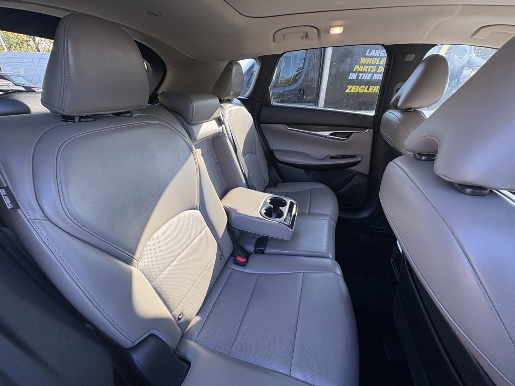 Certified 2024 INFINITI QX50 Luxe image 23