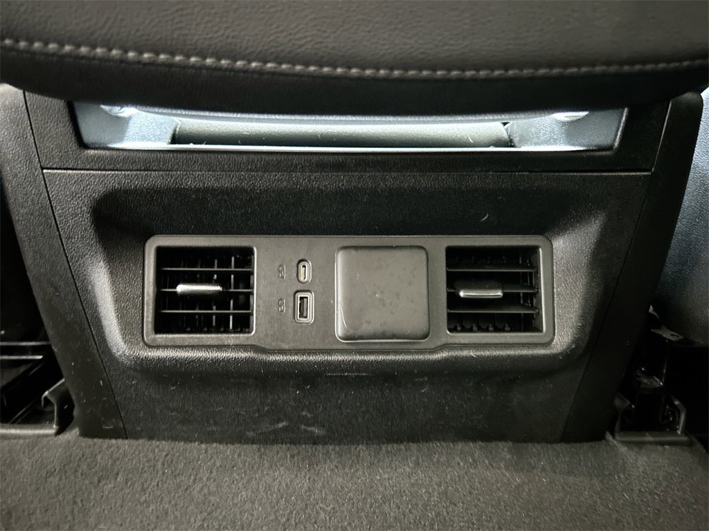 Used 2023 Chevrolet Silverado 1500 LT image 35