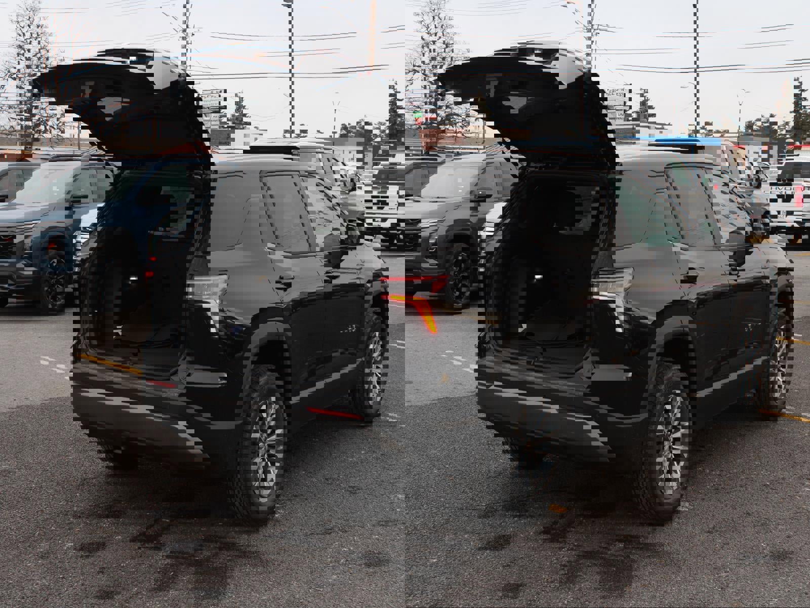 New 2026 Chevrolet Equinox LT w/ Safety and Technology Package image 7