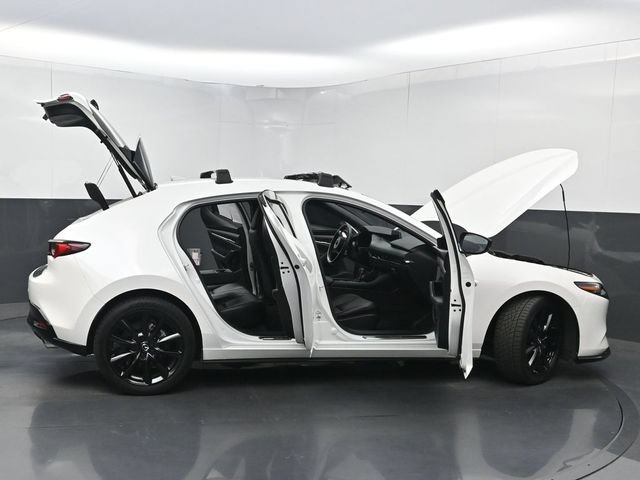 Certified 2024 MAZDA MAZDA3 Hatchback w/Premium Plus Pkg AWD/4WD image 41