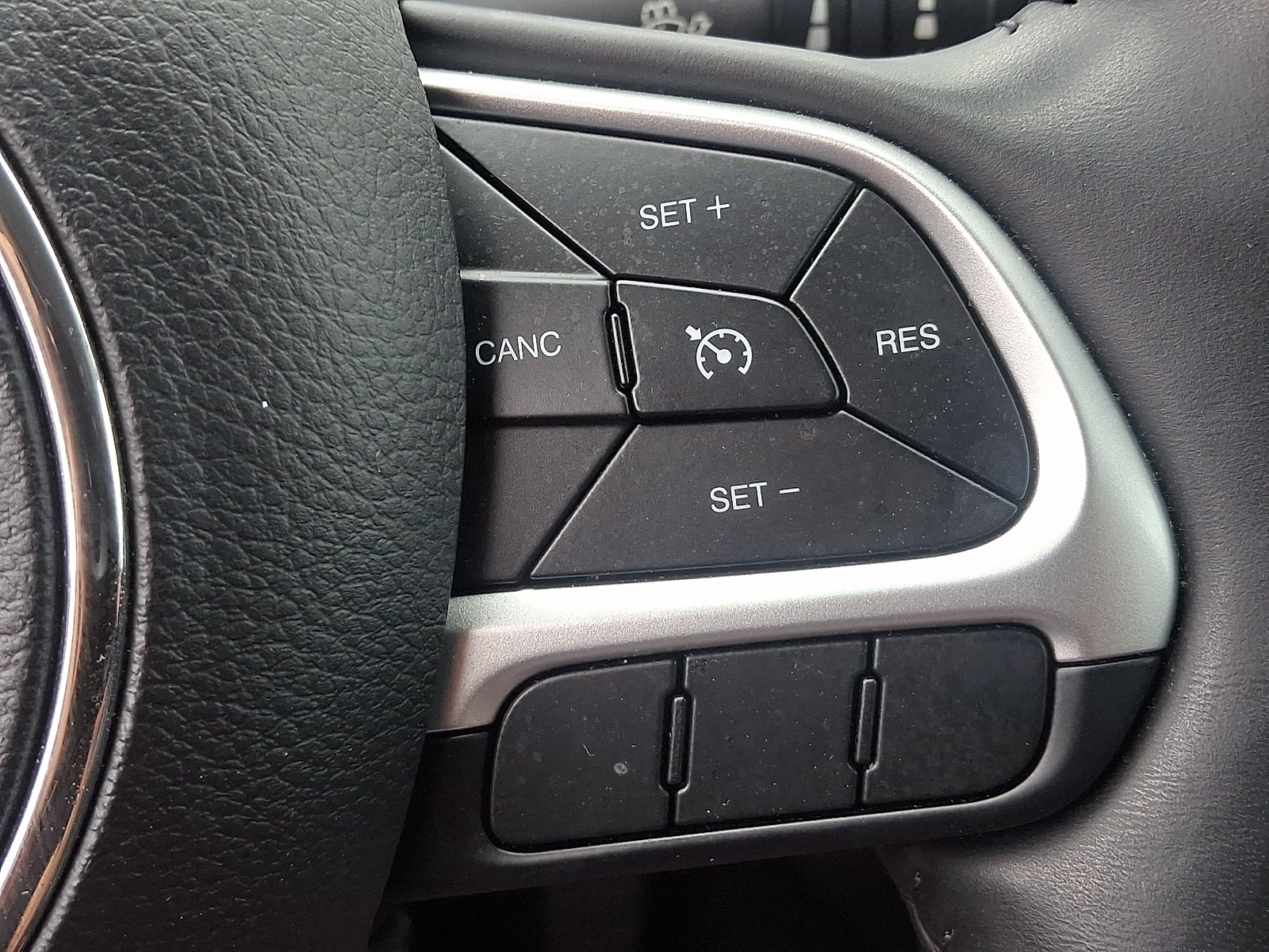 Used 2021 Jeep Compass Latitude AWD/4WD image 21