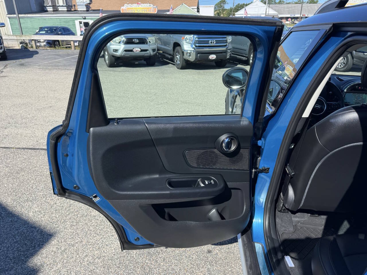 Used 2017 MINI Cooper Countryman ALL4 AWD/4WD image 29