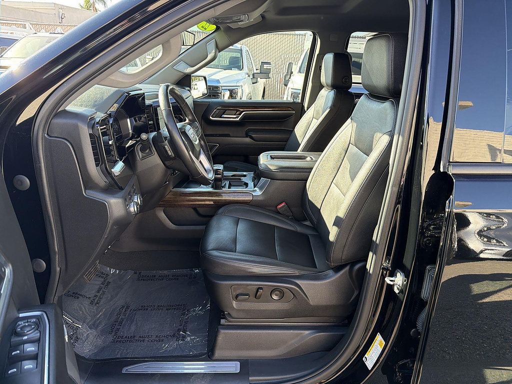 Used 2022 GMC Sierra 1500 Elevation w/ Elevation Premium Package AWD/4WD image 18