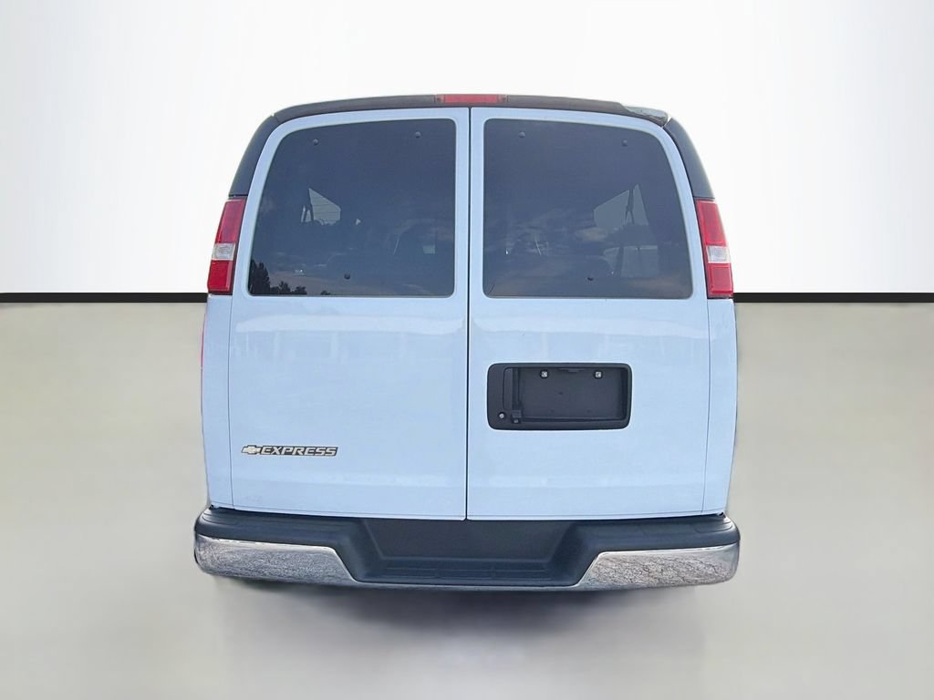 Used 2019 Chevrolet Express 3500 LT w/ LT Preferred Equipment Group RWD image 7