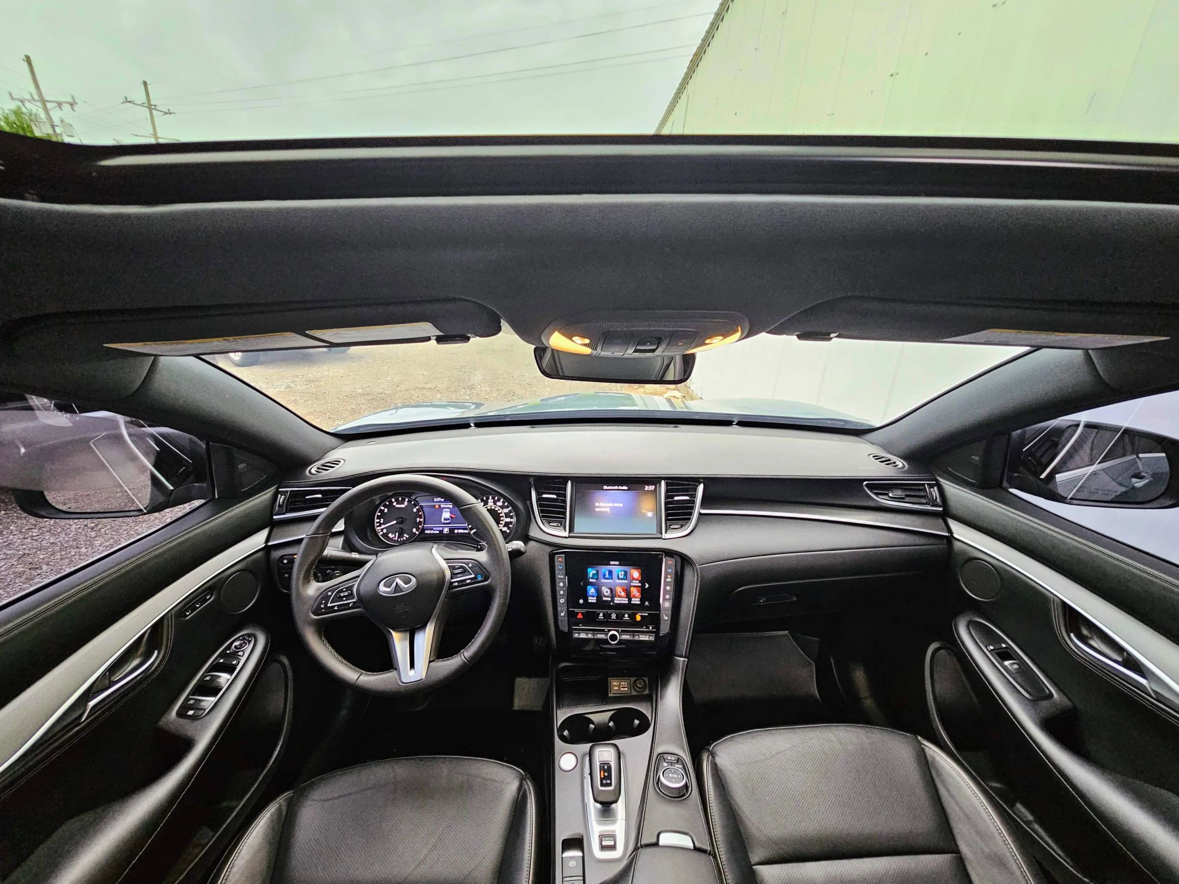 Used 2025 INFINITI QX55 Luxe w/ Cargo Package image 9