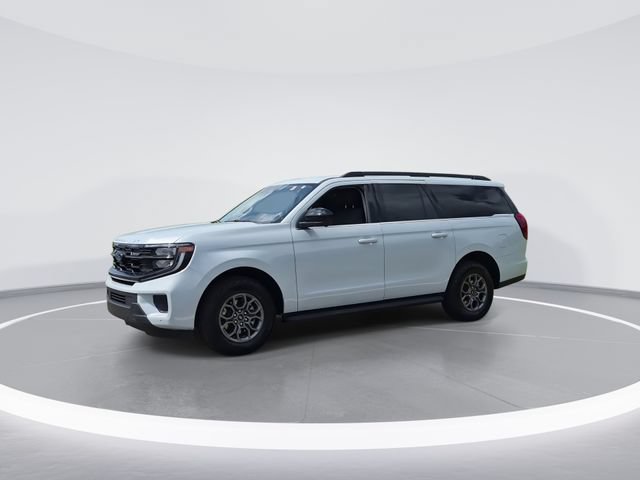 Used 2025 Ford Expedition Max Active RWD image 4