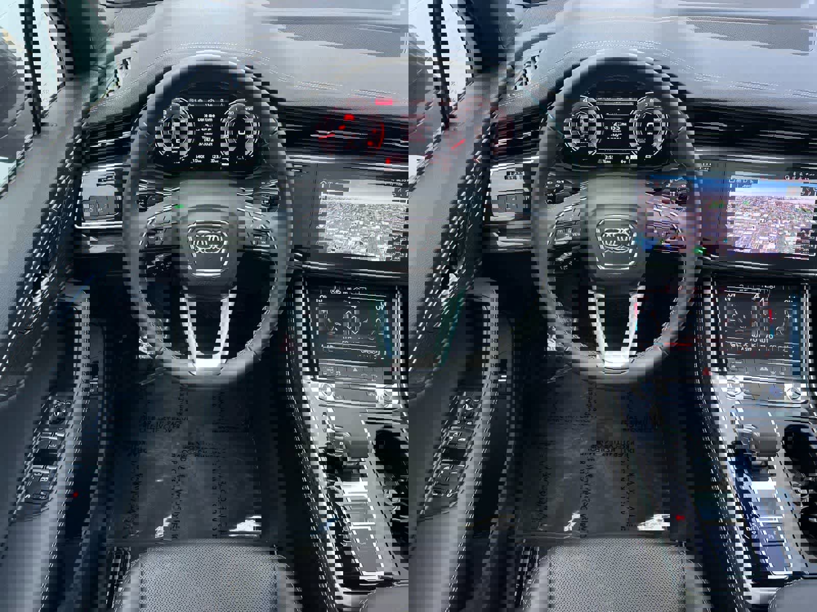 Used 2025 Audi Q7 3.0T Premium Plus image 15