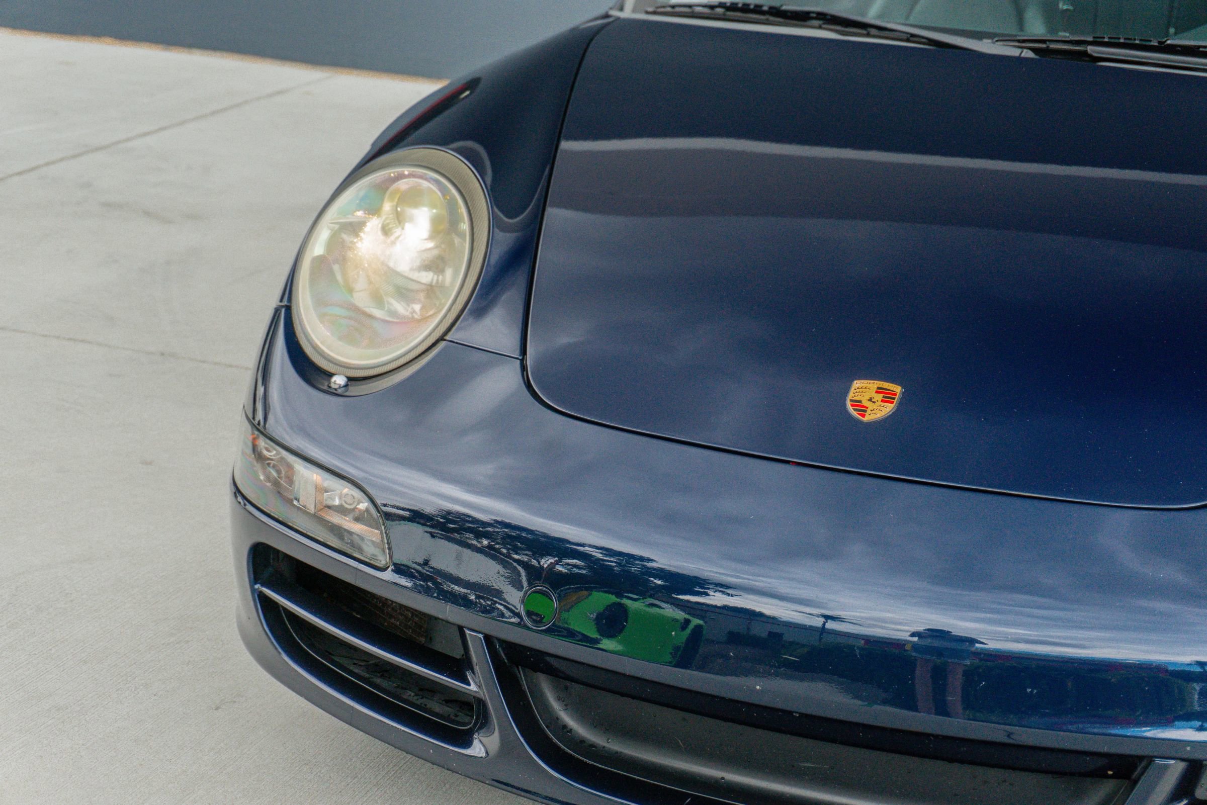 Used 2005 Porsche 911 Carrera RWD image 26