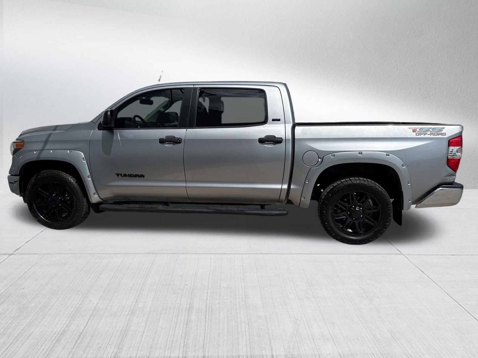 Used 2019 Toyota Tundra SR5 w/ SR5 Upgrade Package image 5