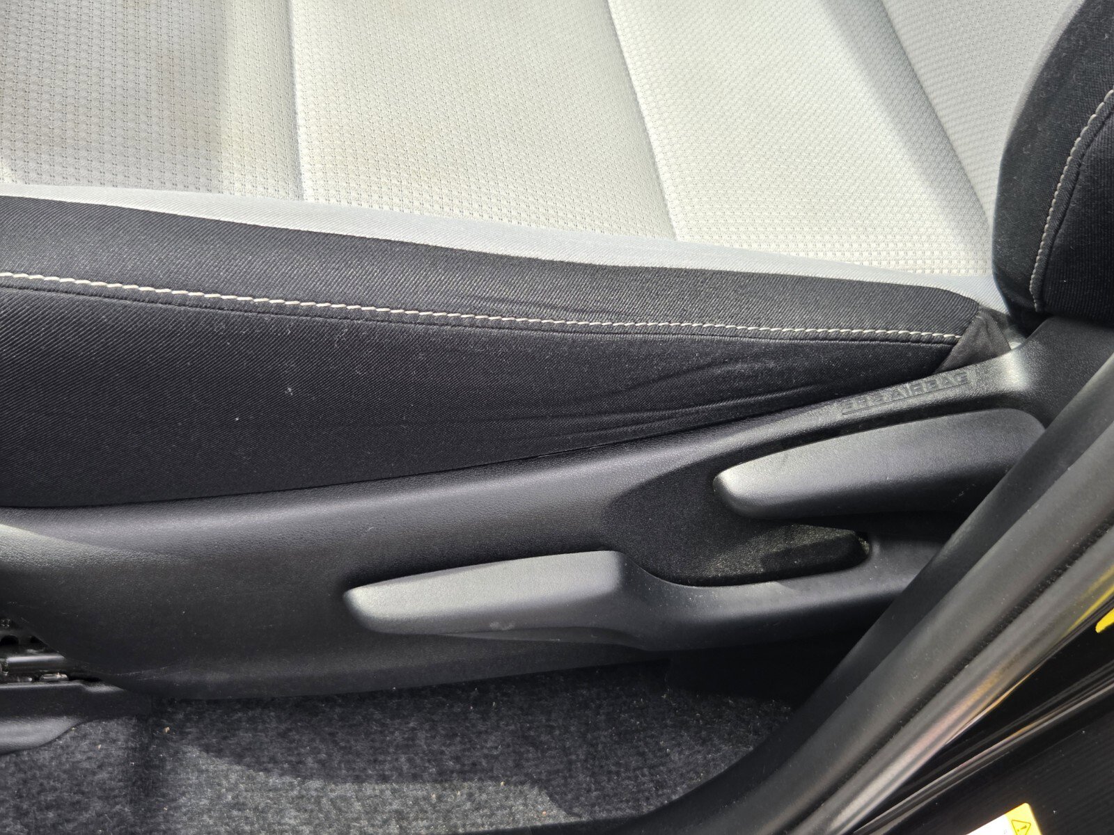 Used 2016 Toyota RAV4 XLE image 14