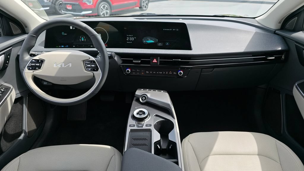 Certified 2024 Kia EV6 Wind AWD/4WD image 18