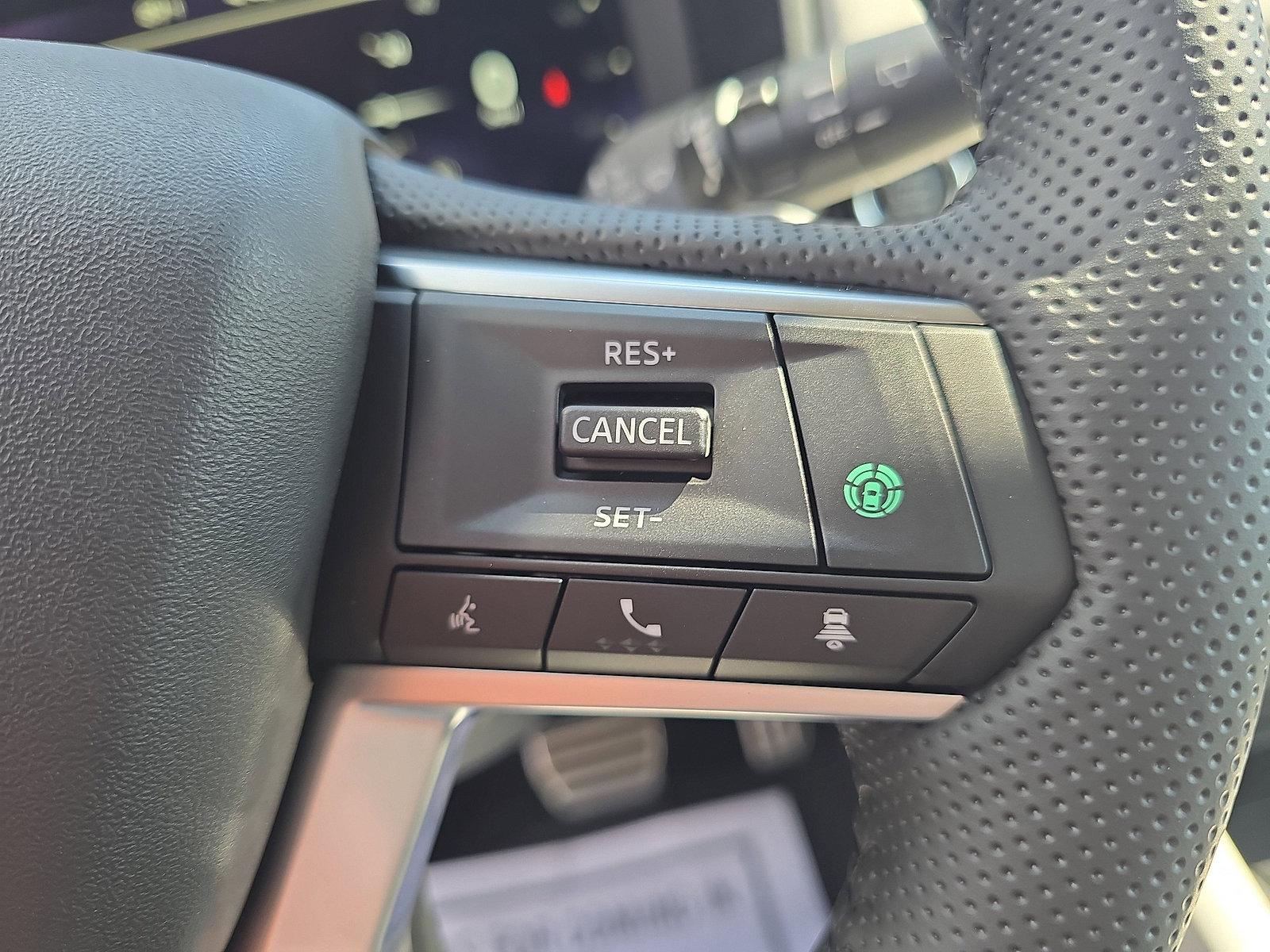 New 2025 Mitsubishi Outlander image 18