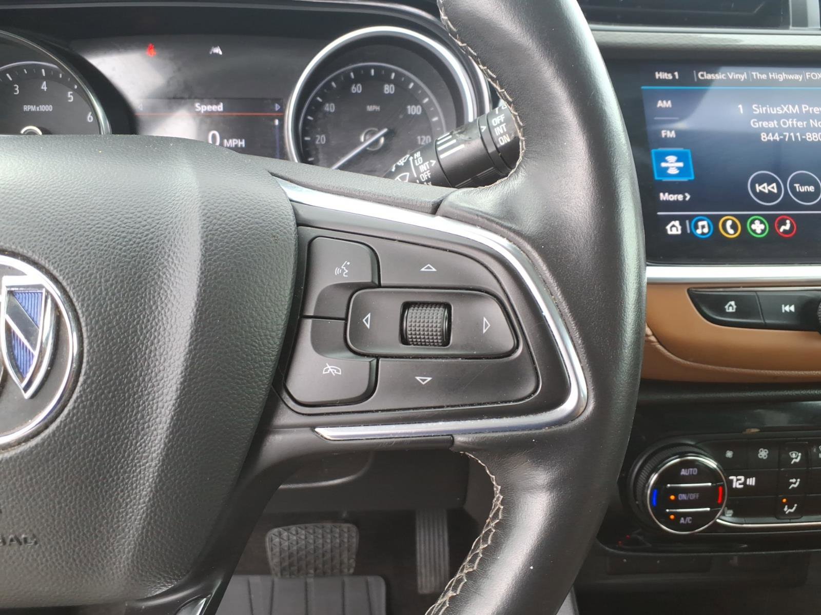 Used 2020 Buick Encore GX Essence image 12