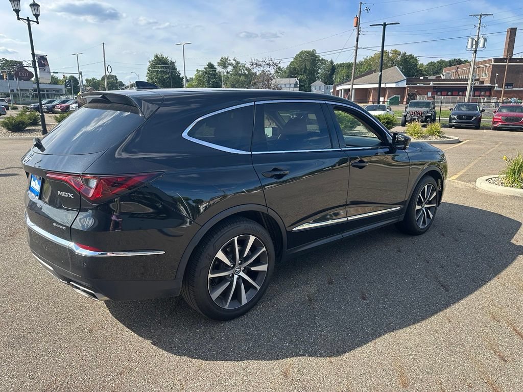 Used 2025 Acura MDX w/ Technology Package AWD/4WD image 5