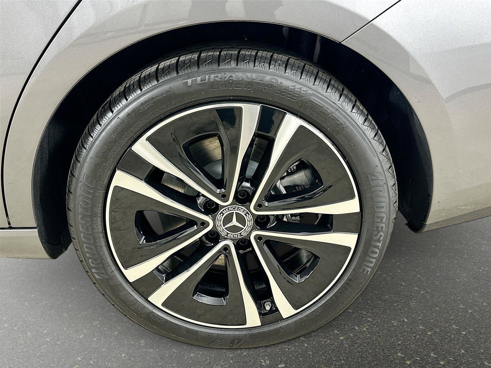 Certified 2025 Mercedes-Benz CLA 250 4MATIC image 37
