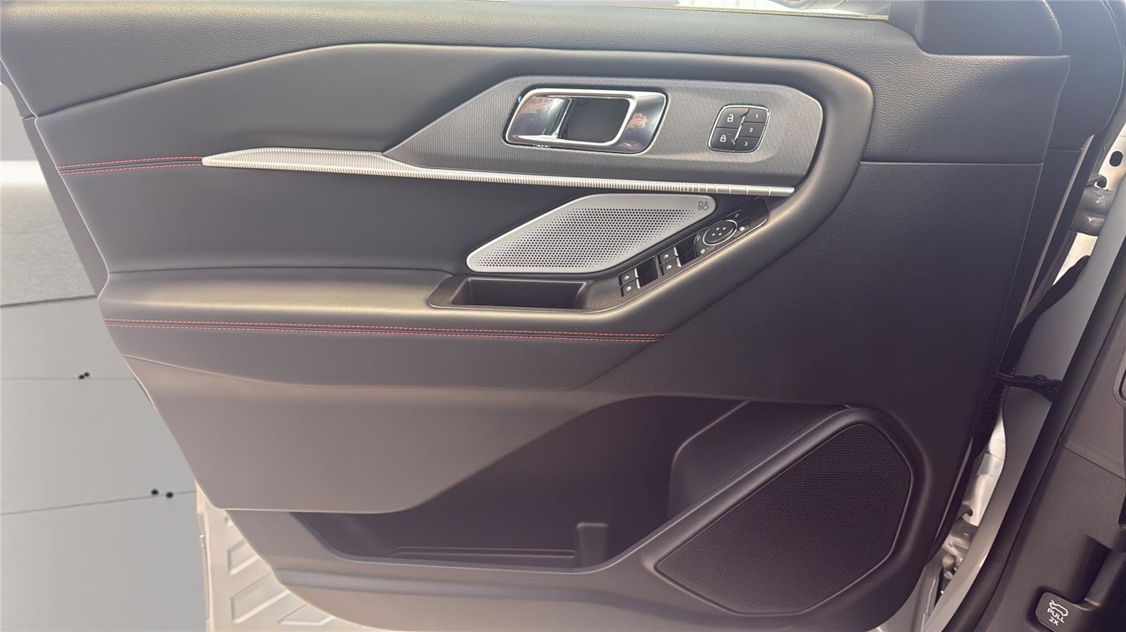 New 2026 Ford Explorer ST w/ Sun And Sound Package image 21