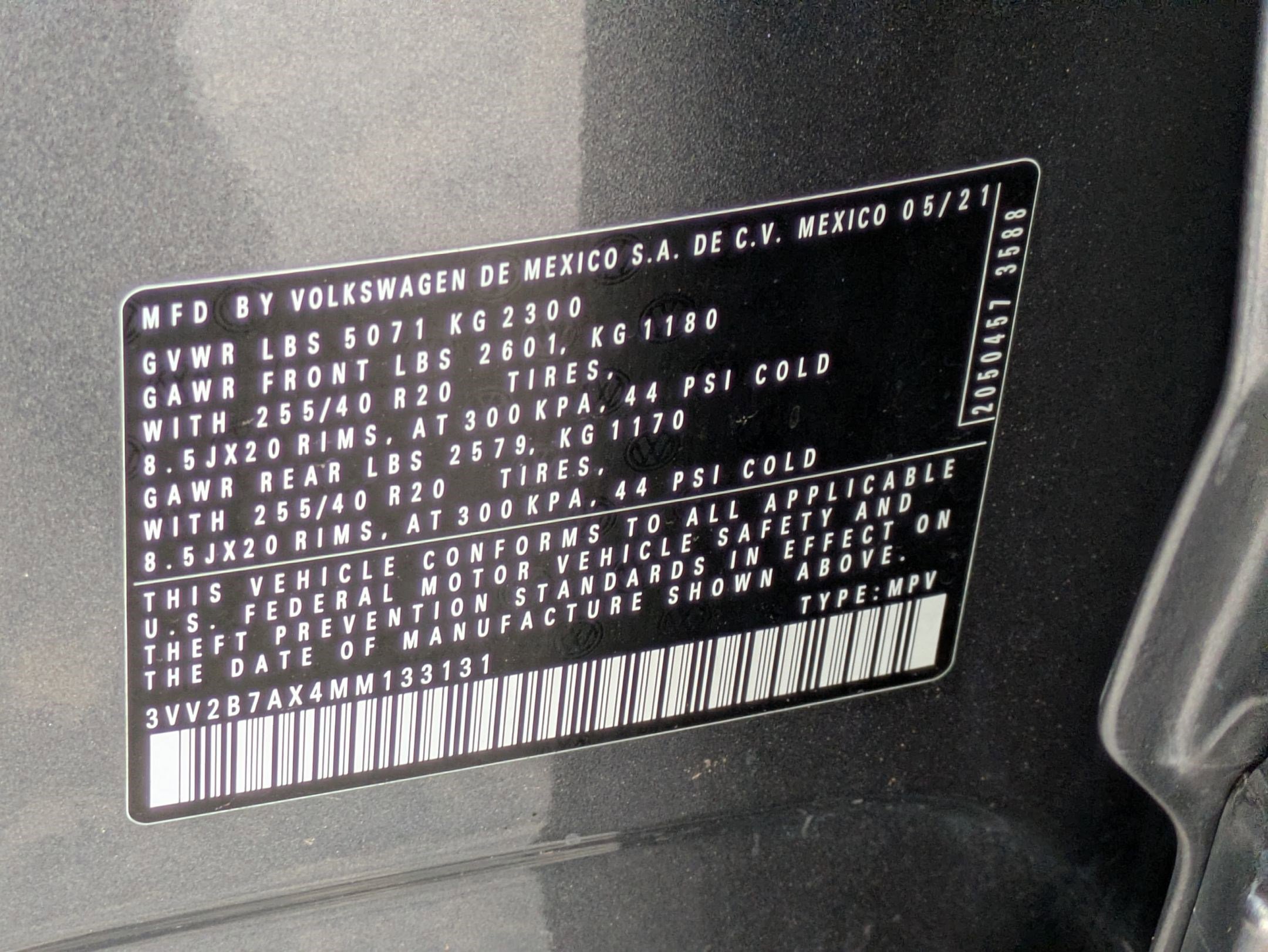 Used 2021 Volkswagen Tiguan SE image 30