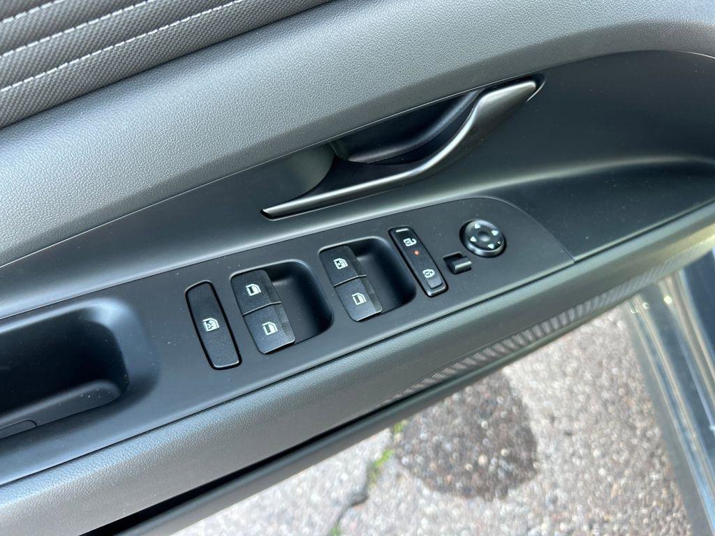 New 2026 Hyundai Elantra SEL Sport Premium image 13