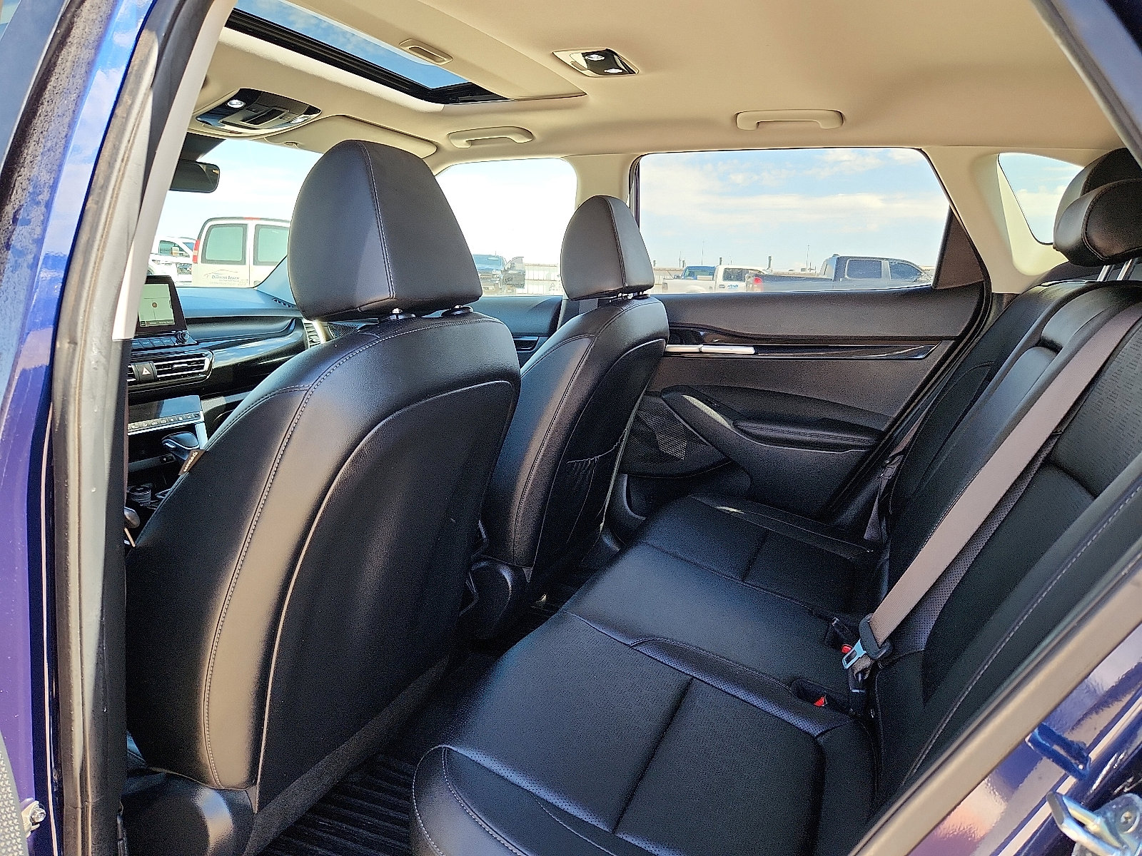 Used 2023 Kia Seltos EX image 9