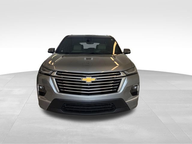 Used 2023 Chevrolet Traverse Premier FWD image 5
