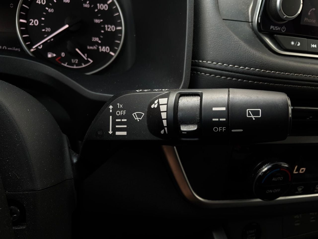 Used 2025 Nissan Rogue SV AWD/4WD image 36
