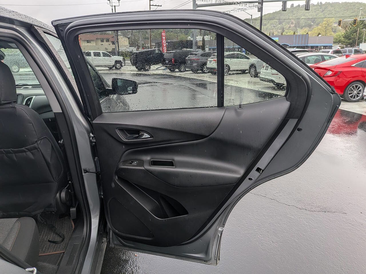 Used 2024 Chevrolet Equinox LT AWD/4WD image 25