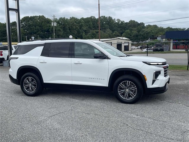 Certified 2024 Chevrolet Traverse LT image 2