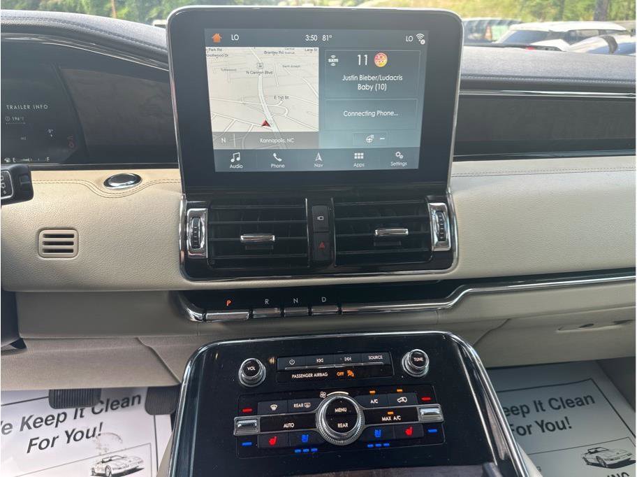 Used 2018 Lincoln Navigator Reserve w/ Technology Package image 19