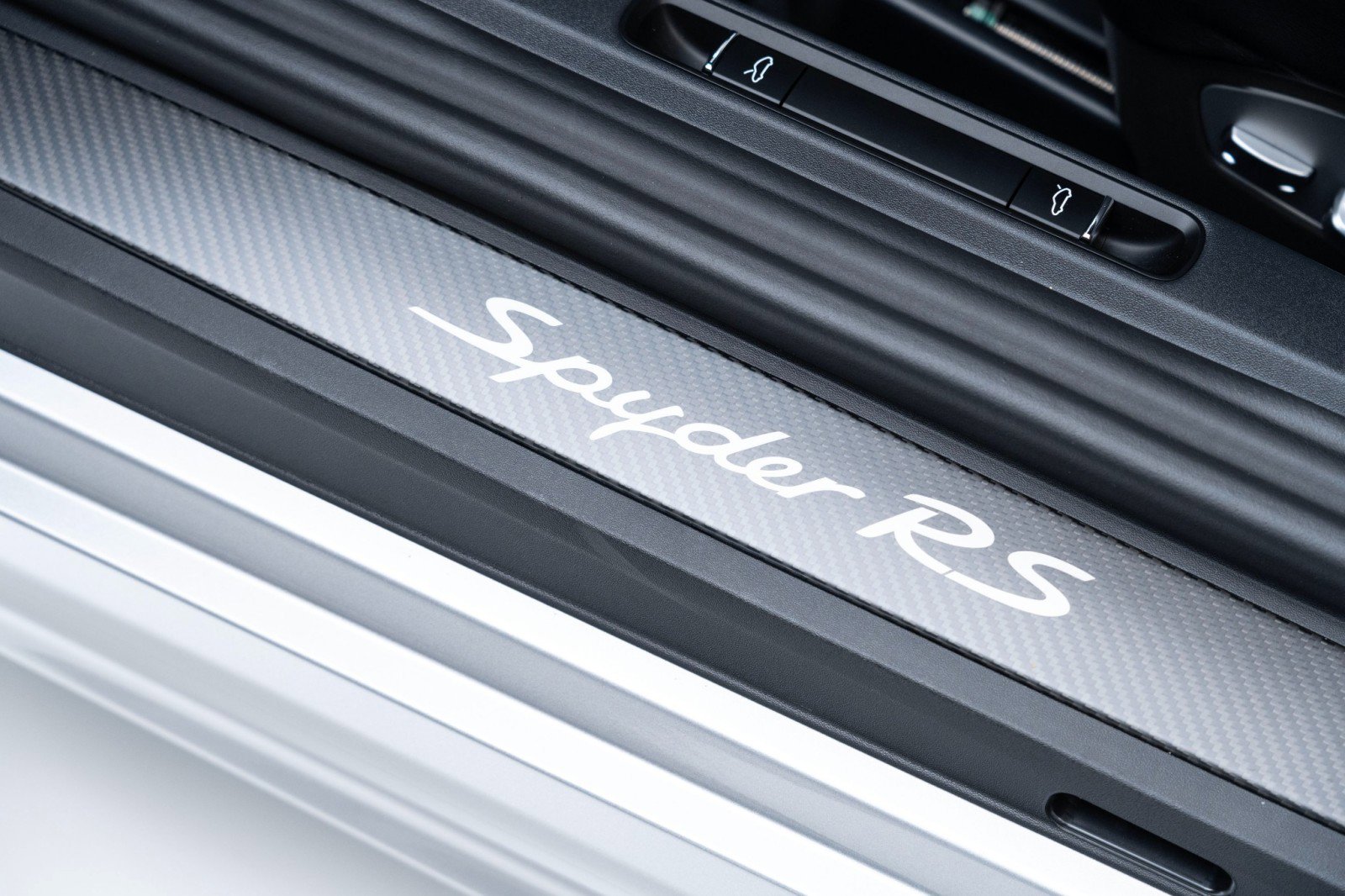 Certified 2025 Porsche 718 Boxster Spyder RS image 15